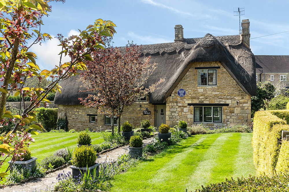 littleorchardchippingcampdenholidaycottageexterior13 Chipping